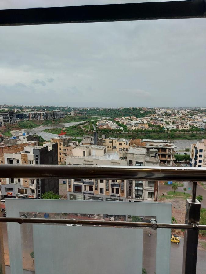 The River View Apartment Rawalpindi Bagian luar foto