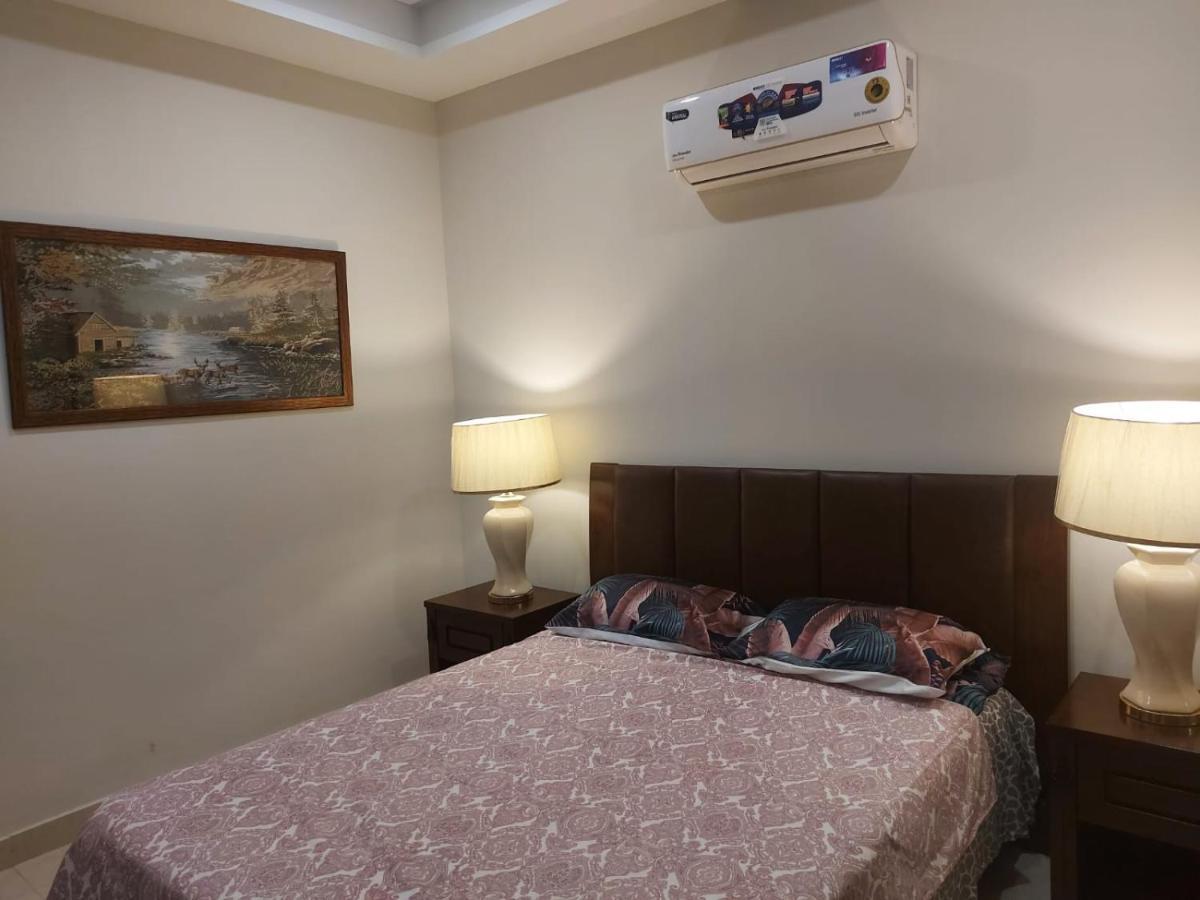 The River View Apartment Rawalpindi Bagian luar foto